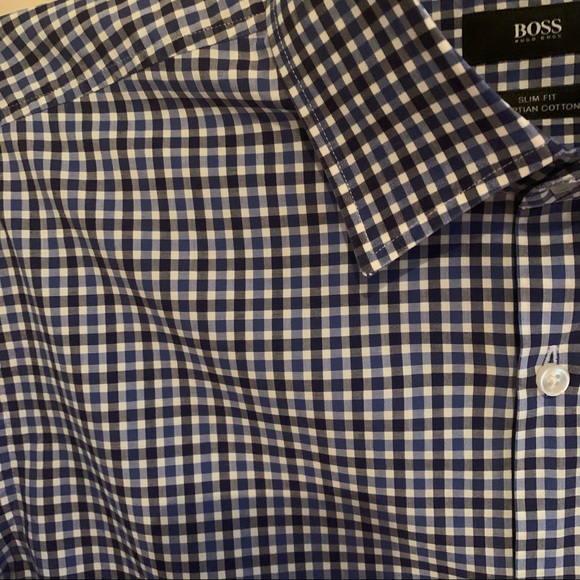 Men’s Hugo Boss Dress Shirt - Picture 4 of 9